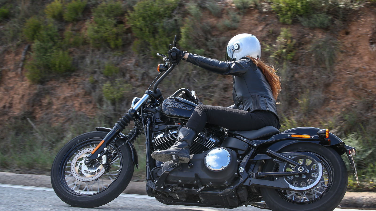 Harley-Davidson Street Bob 107 video review